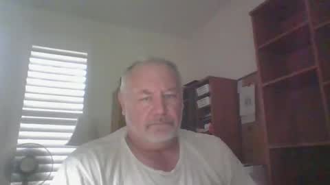 justme196756 online show from October 25, 4:46 pm