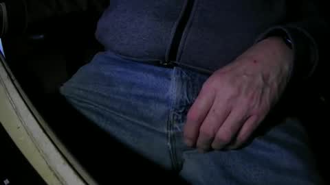 Justme39057 online show from November 3, 10:21 pm