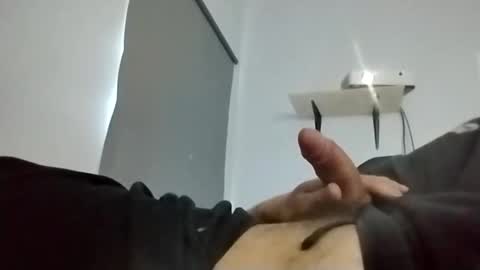 Snapshot of justme6vi6 chatting on March 28, 1:00 pm justme6vi6 online show from March 28, 1:00 pm