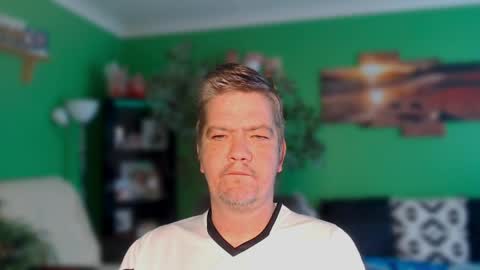 Justme online show from June 6, 9:03 am
