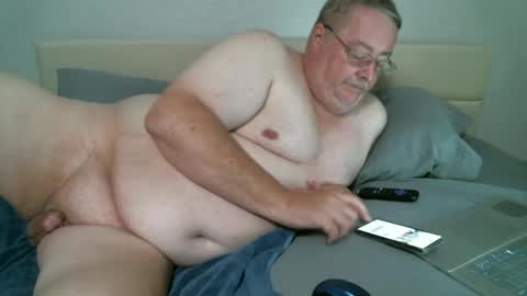 Snapshot of justmedm64 chatting on September 28, 12:49 am justmedm64 online show from September 28, 12:49 am