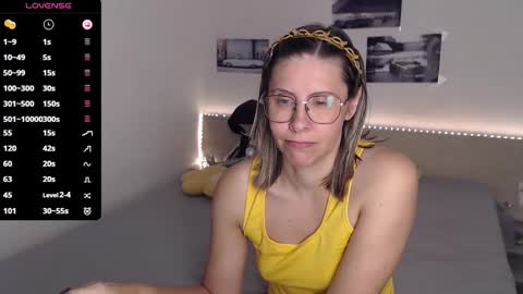 Julie online show from October 2, 3:57 am