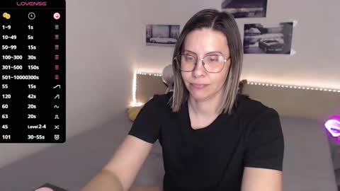 Julie online show from February 20, 4:51 pm