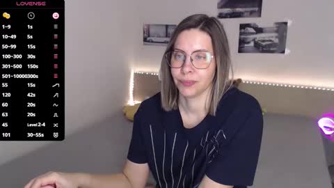 Julie online show from February 24, 5:05 am