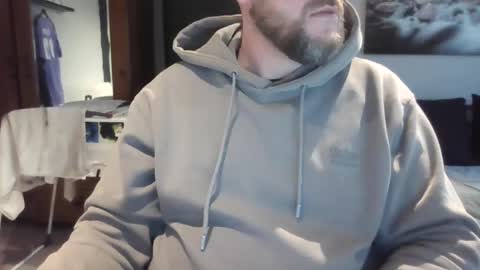 Snapshot of justniceman123 chatting on February 12, 11:18 am justniceman123 online show from February 12, 11:18 am