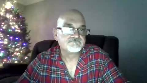 justredneck online show from December 6, 5:53 am