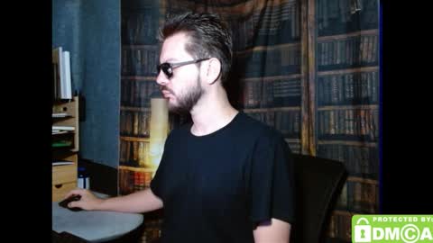 Snapshot of justshutupandwatch chatting on November 24, 6:40 pm M. Dean online show from November 24, 6:40 pm