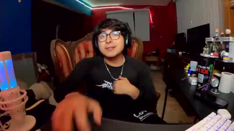 Snapshot of justsky117 chatting on November 11, 4:34 am justsky117 online show from November 11, 4:34 am