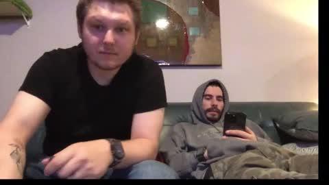 Snapshot of justsumbros chatting on October 22, 12:33 am JUSTSUMBROS online show from October 22, 12:33 am