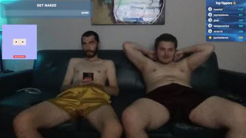 Snapshot of justsumbros chatting on October 28, 2:37 am JUSTSUMBROS online show from October 28, 2:37 am