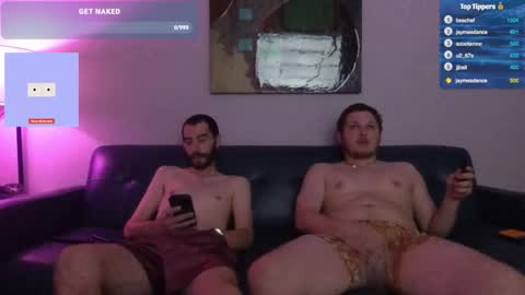 Snapshot of justsumbros chatting on October 28, 8:55 pm JUSTSUMBROS online show from October 28, 8:55 pm