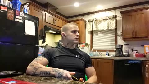 justus0624 online show from October 23, 11:24 pm