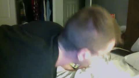 J and Sugar snap pea online show from April 26, 8:45 am