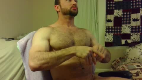 Snapshot of jwolf86 chatting on February 19, 8:01 am Wolf online show from February 19, 8:01 am