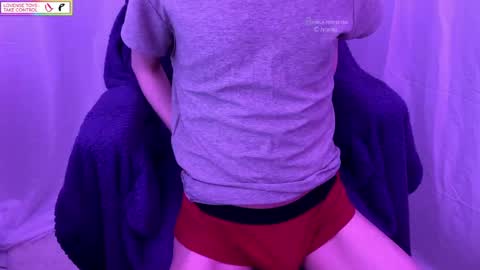 Snapshot of jyjymjj chatting on April 4, 7:11 pm Jyjymjj online show from April 4, 7:11 pm