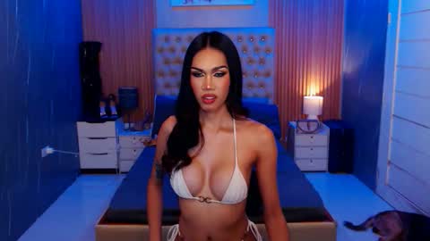 Snapshot of jynxocean chatting on March 8, 10:52 am Jynx online show from March 8, 10:52 am