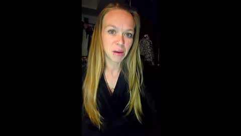 Snapshot of k11089 chatting on May 26, 2:51 am k11089 online show from May 26, 2:51 am