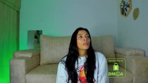 Snapshot of k4ymull3r_ chatting on November 17, 2:06 am Kayli online show from November 17, 2:06 am