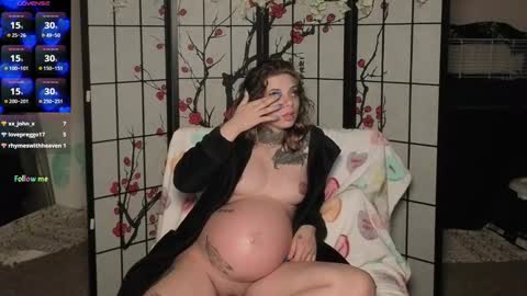 Snapshot of k8x4u chatting on February 19, 5:36 am K8X4U LOVE ME online show from February 19, 5:36 am