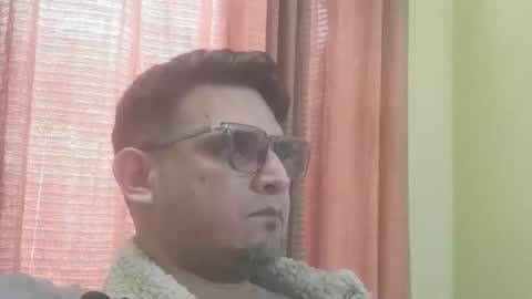 Snapshot of k9cat chatting on January 14, 7:25 am k9cat online show from January 14, 7:25 am