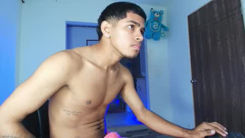 Snapshot of k_florez chatting on November 21, 10:25 am k_florez online show from November 21, 10:25 am