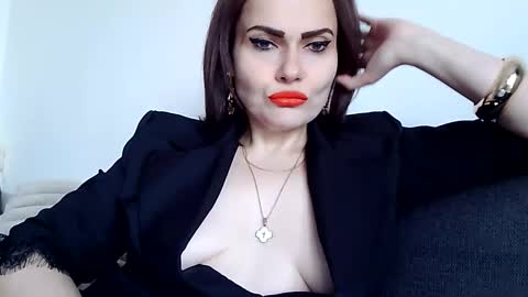 k_queen36 online show from March 17, 9:56 am