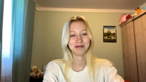 Snapshot of kacicasal chatting on June 5, 6:20 am Mia 1st day here online show from June 5, 6:20 am