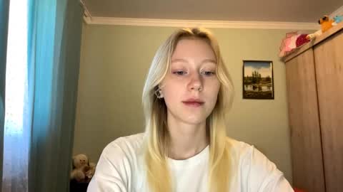 Snapshot of kacicasal chatting on June 5, 6:52 am Mia 1st day here online show from June 5, 6:52 am
