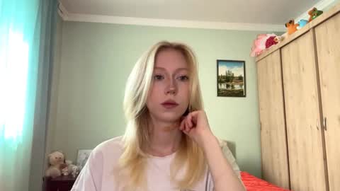 Snapshot of kacicasal chatting on June 13, 12:03 pm Mia 1st day here online show from June 13, 12:03 pm