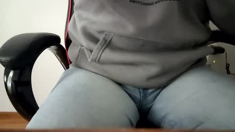 kacperbig98 online show from December 21, 4:41 am