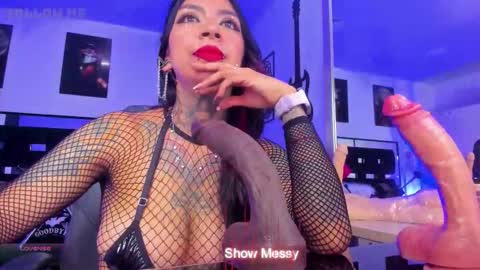 Snapshot of kadarah chatting on October 25, 4:13 pm Kadarah online show from October 25, 4:13 pm