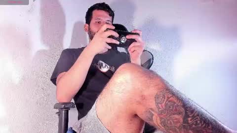 kael_cassian online show from July 3, 3:24 am