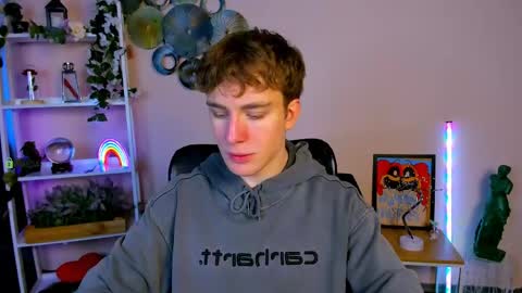 kael_rin online show from April 27, 5:38 am