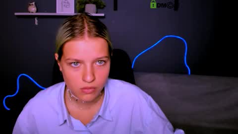 kaela_spell_ online show from September 30, 12:54 pm