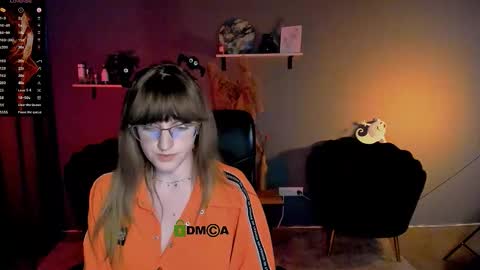 kaela_spell_ online show from October 21, 7:47 pm