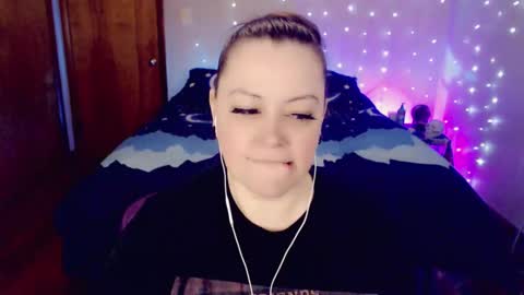 Snapshot of kaeli_day chatting on December 22, 9:09 pm Goddess Kaeli online show from December 22, 9:09 pm