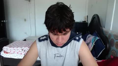 Snapshot of kafer_1022 chatting on December 15, 1:59 pm kafer online show from December 15, 1:59 pm