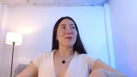 ChloeIndependient model online show from July 30, 3:00 pm