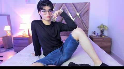 Snapshot of kai_blaz chatting on March 22, 8:23 pm Kai online show from March 22, 8:23 pm