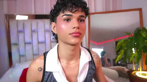 kai_onfire online show from July 21, 4:37 am