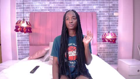 Angie  online show from December 4, 11:57 pm