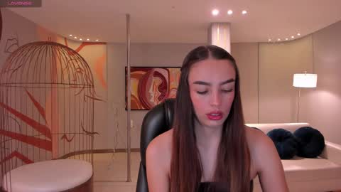 Kaia Ferreira online show from February 11, 12:05 pm