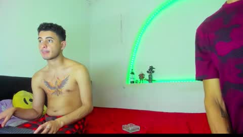 Snapshot of kaiborman00 chatting on December 15, 3:11 am KAI LIAM online show from December 15, 3:11 am