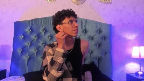 Snapshot of kaiirox chatting on February 20, 3:03 am kai online show from February 20, 3:03 am