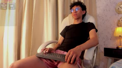 Snapshot of kaiirox chatting on March 14, 3:45 am kai online show from March 14, 3:45 am