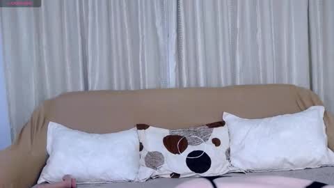 Snapshot of kailalewis chatting on October 29, 7:04 pm Kaila Lewis online show from October 29, 7:04 pm