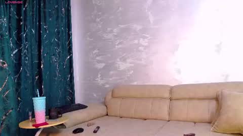 Kaila Lewis online show from June 12, 5:34 pm