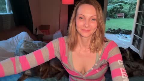 Kailee Smile online show from March 4, 4:29 am