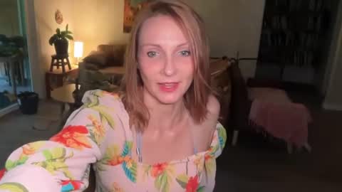 Kailee Smile online show from June 20, 4:48 am