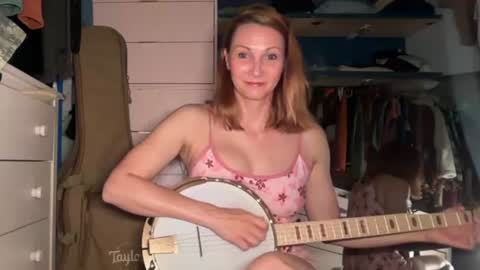 Kailee Smile online show from August 5, 3:42 am